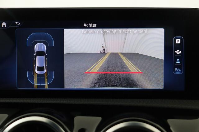 Mercedes-Benz CLA-Klasse 200 PROGRESSIVE iA DCT SEDAN PROGRESSIVE iA DCT + GPS + PDC + HALF-LEDER + ALU 18