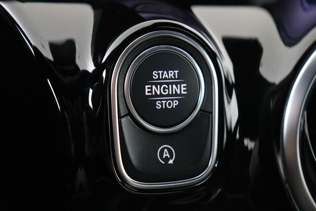 Mercedes-Benz CLA-Klasse 200 PROGRESSIVE iA DCT SEDAN PROGRESSIVE iA DCT + GPS + PDC + HALF-LEDER + ALU 18