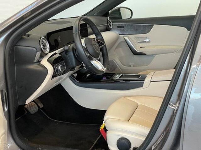 Mercedes-Benz A-Klasse 180 Luxury LederCameraLEDSensoren voor/achter