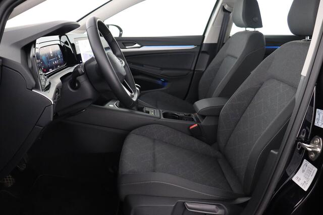 Volkswagen Golf 1.0TFSi  1.0TFSi + GPS + CARPLAY + CAMERA + PDC + CRUISE + ALU 16