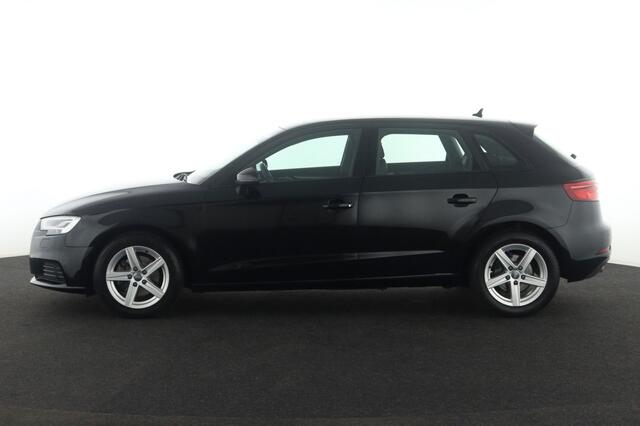Audi A3 SPORTBACK 30 1.0TFSI SPORTBACK 30 1.0TFSI + GPS + LEDER + PDC + ALU 16 + XENON