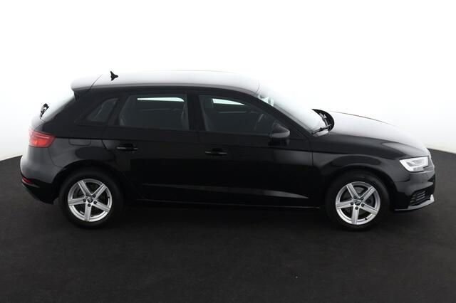Audi A3 SPORTBACK 30 1.0TFSI SPORTBACK 30 1.0TFSI + GPS + LEDER + PDC + ALU 16 + XENON