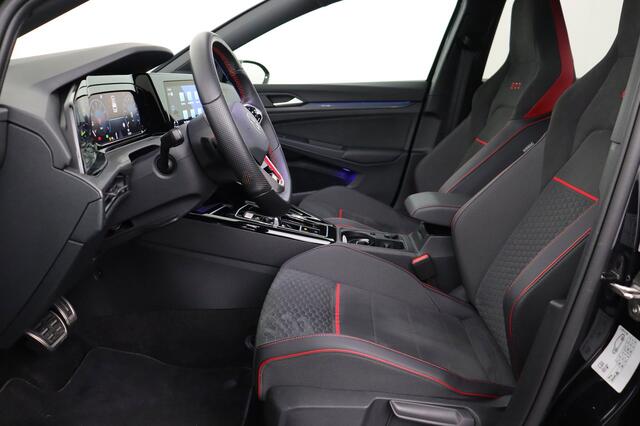Volkswagen Golf 2.0 CLUBSPORT 2.0 CLUBSPORT  + CARPLAY + GPS + CAMERA + PDC + SCHUIFDAK + STOF/ALCANTARA + ALU