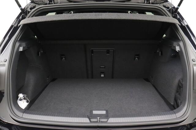 Volkswagen Golf 2.0 CLUBSPORT 2.0 CLUBSPORT  + CARPLAY + GPS + CAMERA + PDC + SCHUIFDAK + STOF/ALCANTARA + ALU