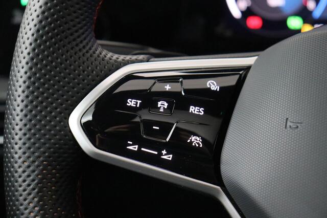 Volkswagen Golf 2.0 CLUBSPORT 2.0 CLUBSPORT  + CARPLAY + GPS + CAMERA + PDC + SCHUIFDAK + STOF/ALCANTARA + ALU