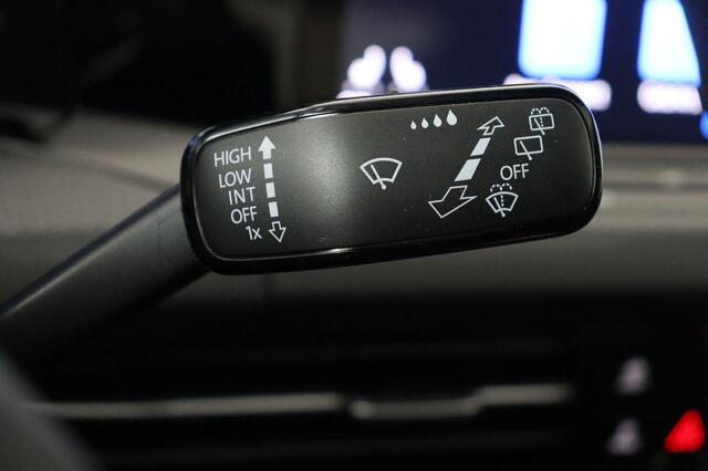 Volkswagen Golf 2.0 CLUBSPORT 2.0 CLUBSPORT  + CARPLAY + GPS + CAMERA + PDC + SCHUIFDAK + STOF/ALCANTARA + ALU