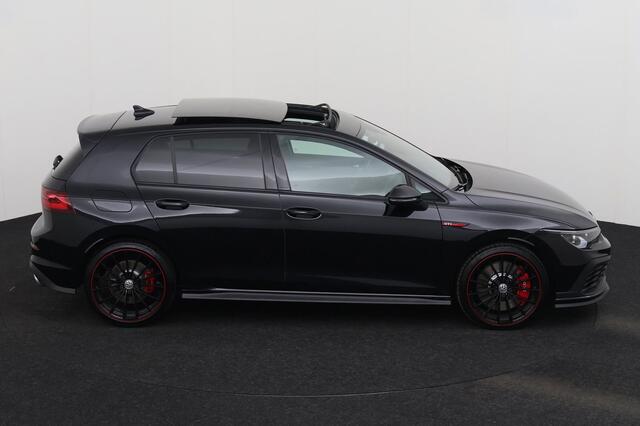 Volkswagen Golf 2.0 CLUBSPORT 2.0 CLUBSPORT  + CARPLAY + GPS + CAMERA + PDC + SCHUIFDAK + STOF/ALCANTARA + ALU