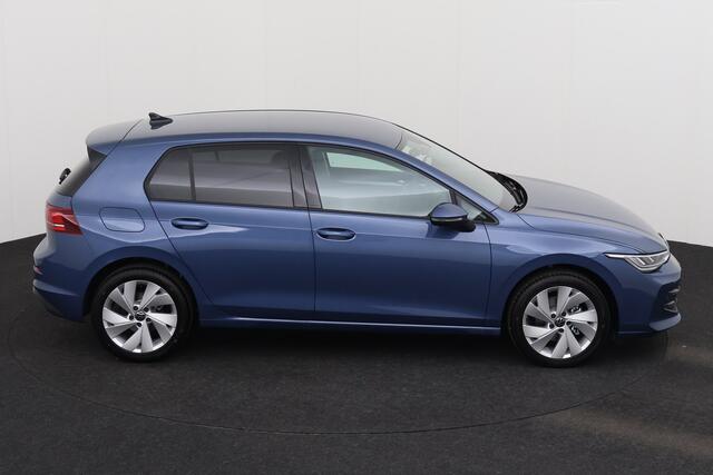 Volkswagen Golf Facelift VIII 1.5 TSI LIFE Facelift VIII 1.5 TSI LIFE + CARPLAY + PDC + ALU