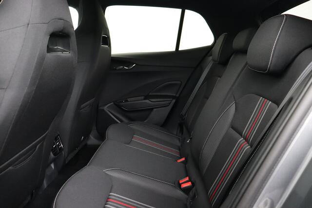 Skoda Fabia MONTE CARLO 1.0 TSI DSG MONTE CARLO 1.0 TSI DSG + CARPLAY + CAMERA + PDC + ALU 16