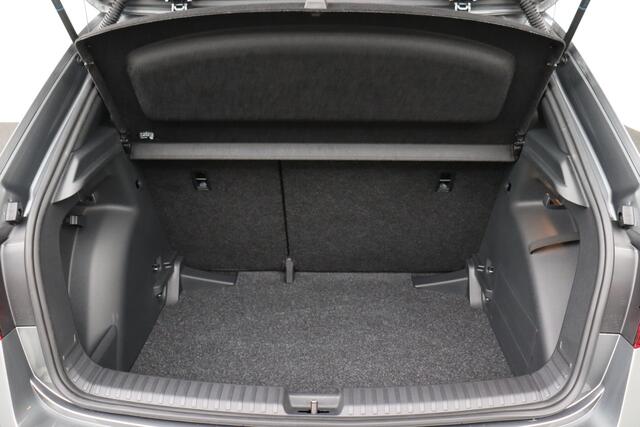 Skoda Fabia MONTE CARLO 1.0 TSI DSG MONTE CARLO 1.0 TSI DSG + CARPLAY + CAMERA + PDC + ALU 16