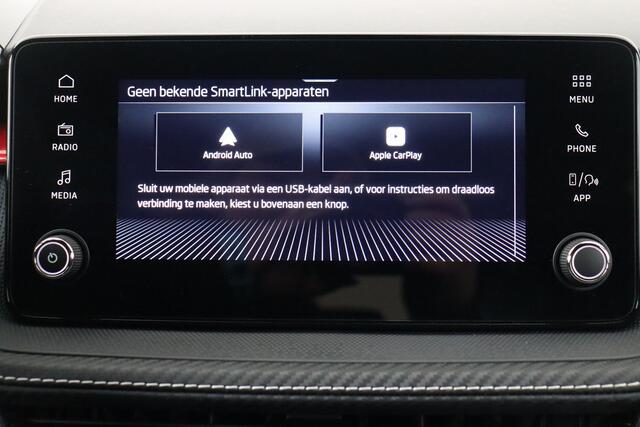 Skoda Fabia MONTE CARLO 1.0 TSI DSG MONTE CARLO 1.0 TSI DSG + CARPLAY + CAMERA + PDC + ALU 16
