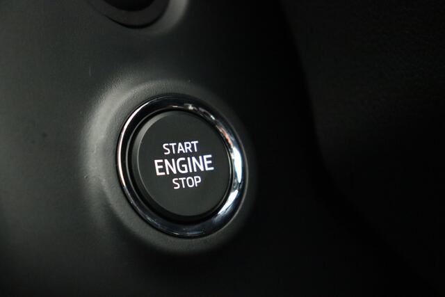 Skoda Fabia MONTE CARLO 1.0 TSI DSG MONTE CARLO 1.0 TSI DSG + CARPLAY + CAMERA + PDC + ALU 16