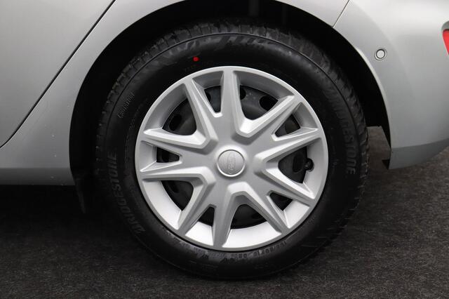Ford Fiesta 1.1i COOL & CONNECT 1.1i COOL &amp; CONNECT + GPS + PDC + CRUISE