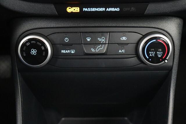 Ford Fiesta 1.1i COOL & CONNECT 1.1i COOL &amp; CONNECT + GPS + PDC + CRUISE
