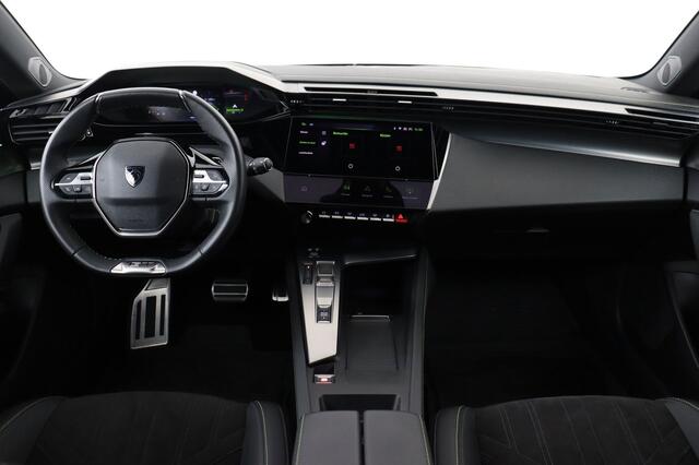 Peugeot 308 SW 1.2 PURETECH EAT8 - GT SW 1.2 PURETECH EAT8 - GT + A/T + GPS + ALCANTARA + CAMERA + PDC + CRUISE + ALU 18