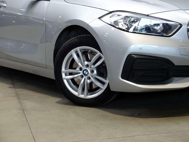 BMW 1-Serie 118 i Hatch New NAVI PRO-PARKING-CRUISE