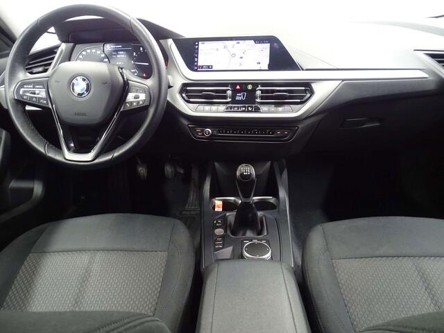 BMW 1-Serie 118 i Hatch New NAVI PRO-PARKING-CRUISE