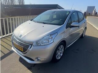 PEUGEOT 208 1.2 VTi Envy