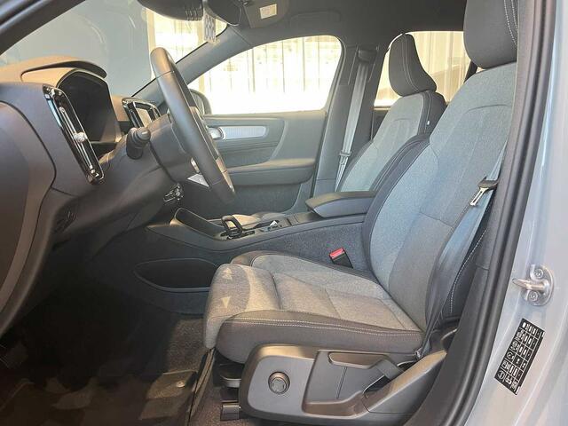 Volvo XC40 Core, T2 Automatique Mild Hybrid, Essence