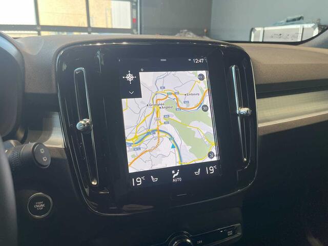 Volvo XC40 Core, T2 Automatique Mild Hybrid, Essence