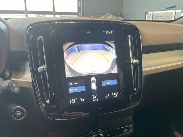 Volvo XC40 Core, T2 Automatique Mild Hybrid, Essence