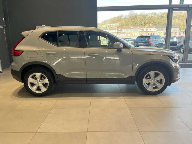 Volvo XC40 Core, T2 Automatique Mild Hybrid, Essence