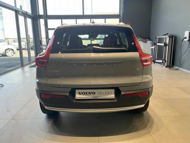 Volvo XC40 Core, T2 Automatique Mild Hybrid, Essence