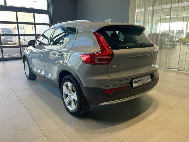 Volvo XC40 Core, T2 Automatique Mild Hybrid, Essence