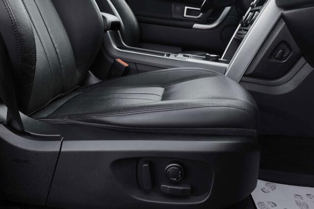 Land Rover Discovery SPORT 2.0 TD4 HSE Dynamic BTW PANO Camera LijnA Garanti