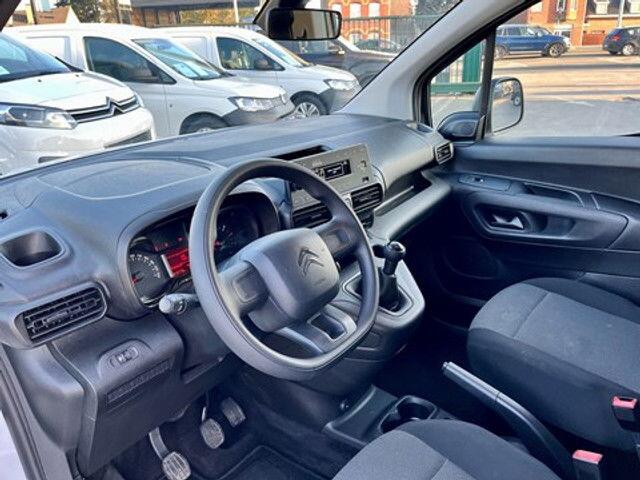 Citroen Berlingo 1.5D 76PK L1Sensoren achterBluetoothAirco