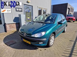 PEUGEOT 206 1.4 Gentry | Airco | Trekhaak