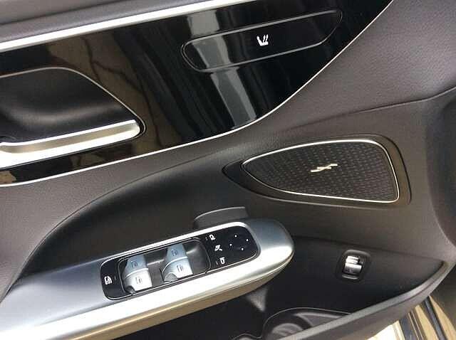 Mercedes-Benz C-Klasse AMG Line  DAB  LED  SFEERLICHT  NIGHTPACK
