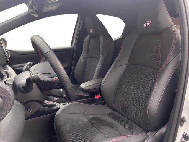 Toyota Yaris GR Sport cam nav sens V/A