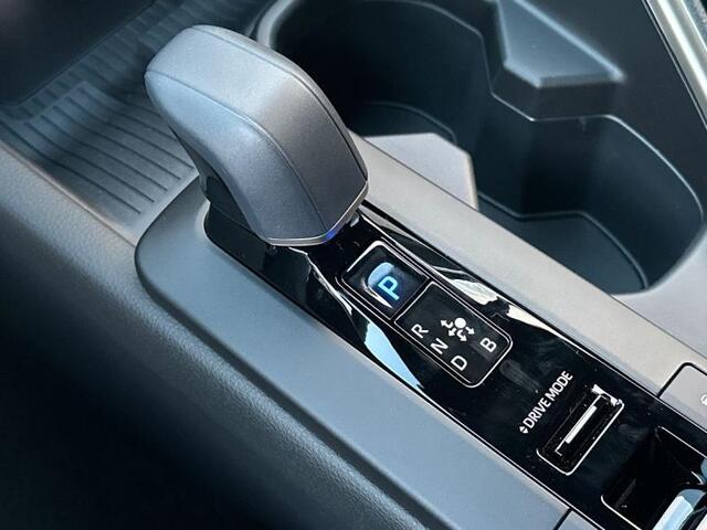 Toyota C-HR PREMIUM nav cam sens V/A