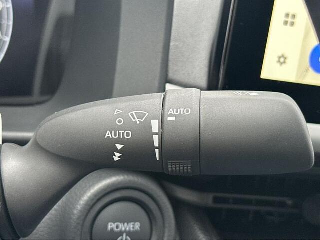 Toyota C-HR Plug-In Dynamic Plus Bi-Tone c