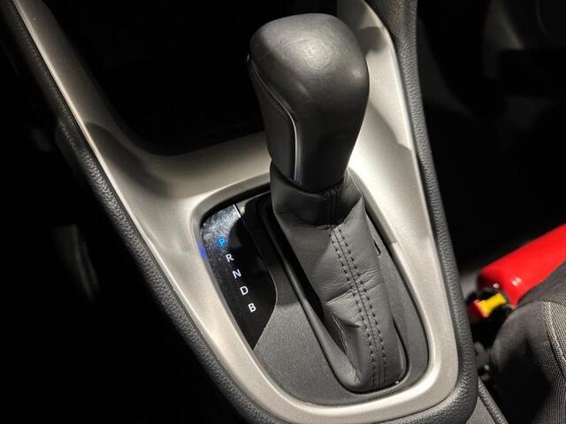 Toyota Yaris Dynamic cam apple carplay