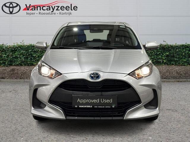 Toyota Yaris Dynamic cam apple carplay