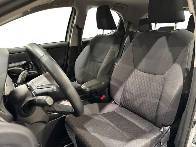 Toyota Yaris Dynamic cam apple carplay