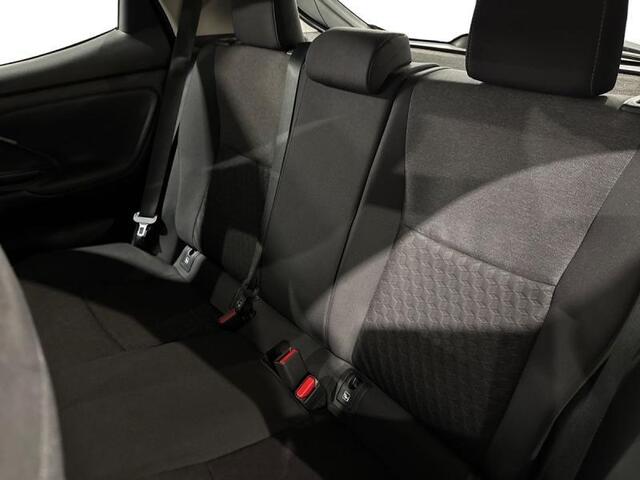 Toyota Yaris Dynamic cam apple carplay