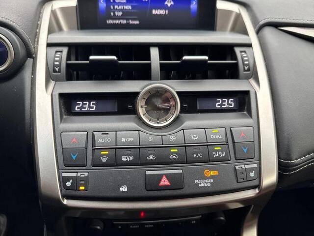 Lexus NX 300H EXECUTIVE LINE AFN. TREKHAAK c