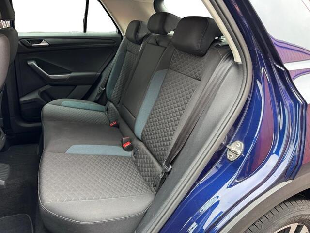 Volkswagen T-ROC CarplayCaméraAPS Av/ArClim auto