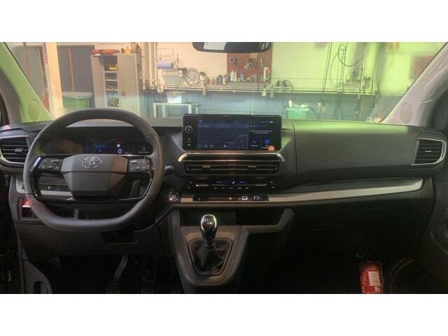 Toyota Proace Family 8pl