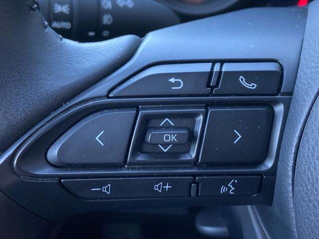 Toyota Yaris Iconic cam apple carplay/andro