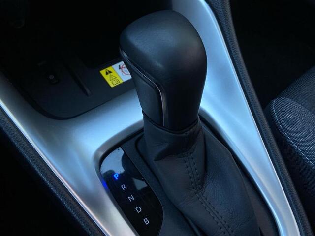 Toyota Yaris Iconic cam apple carplay/andro