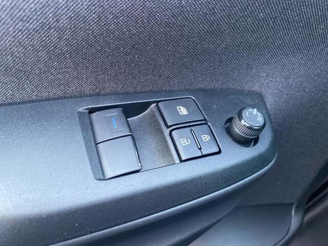 Toyota Yaris Dynamic cam apple carplay