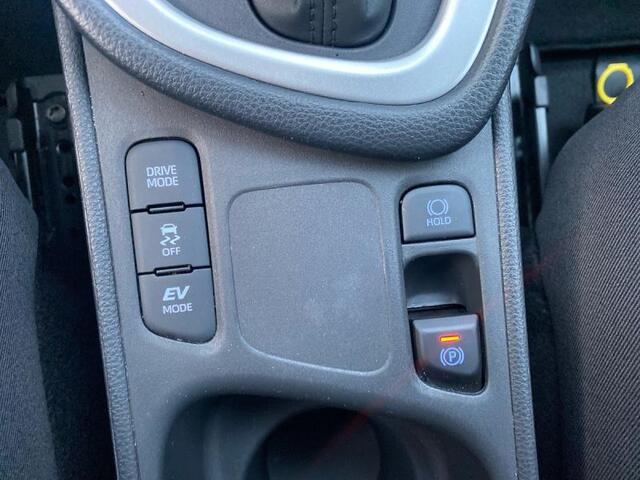 Toyota Yaris Dynamic cam apple carplay