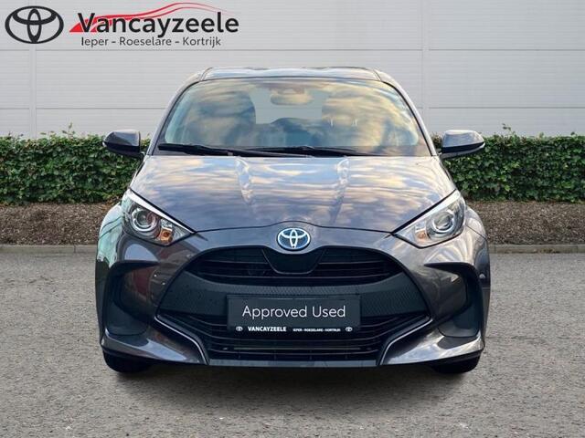 Toyota Yaris Dynamic cam apple carplay