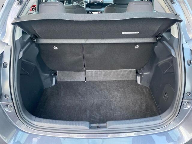 Toyota Yaris Dynamic cam apple carplay