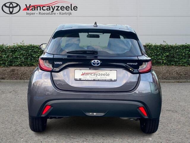 Toyota Yaris Dynamic cam apple carplay