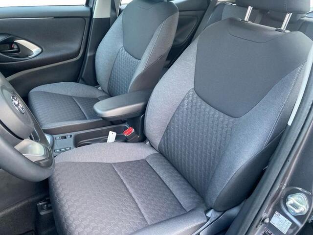 Toyota Yaris Dynamic cam apple carplay
